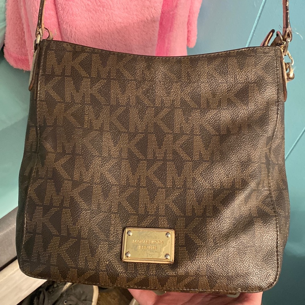 michael kors crossbody